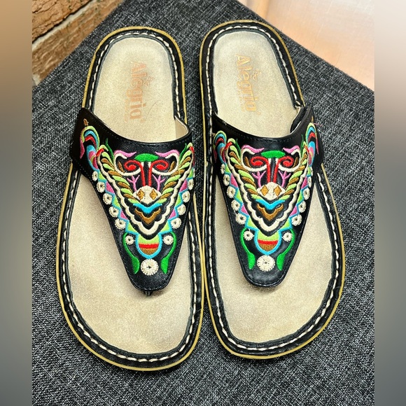 Alegria Vanessa thong sandals in the Chrysalis Black - 38 /8-8.5 - Picture 2 of 9